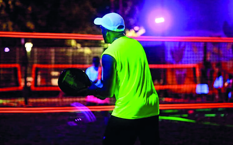 Promessa de muita animação na 1ª Beach Tennis Neon Party do Clube de Campo