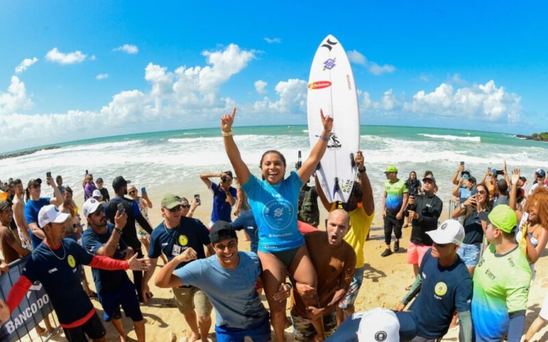 Imbituba prestigia etapa do Circuito Banco do Brasil de Surfe