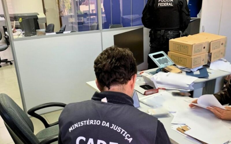 Investigação desvenda possível acordo ilegal entre empreiteiras em contratos de infraestrutura do DNIT.