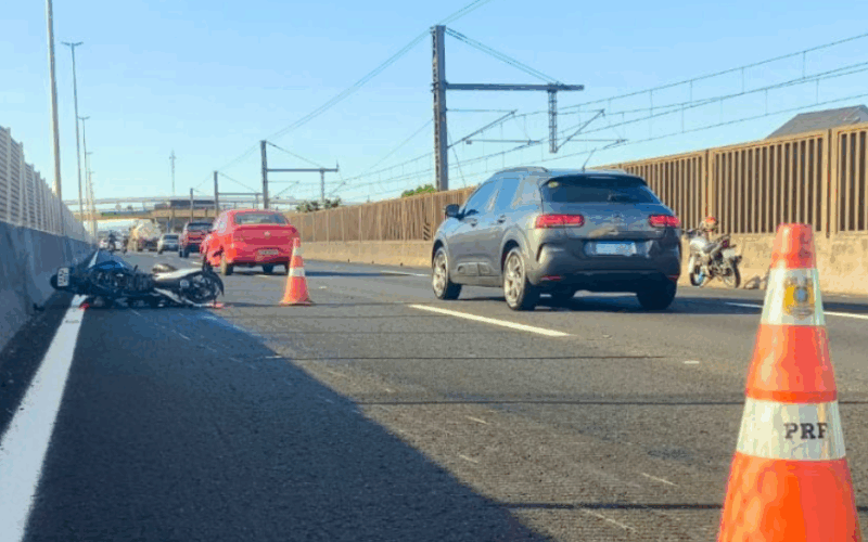 Tragédia na BR-116: Motociclista perde a vida em colisão fatal em Canoas