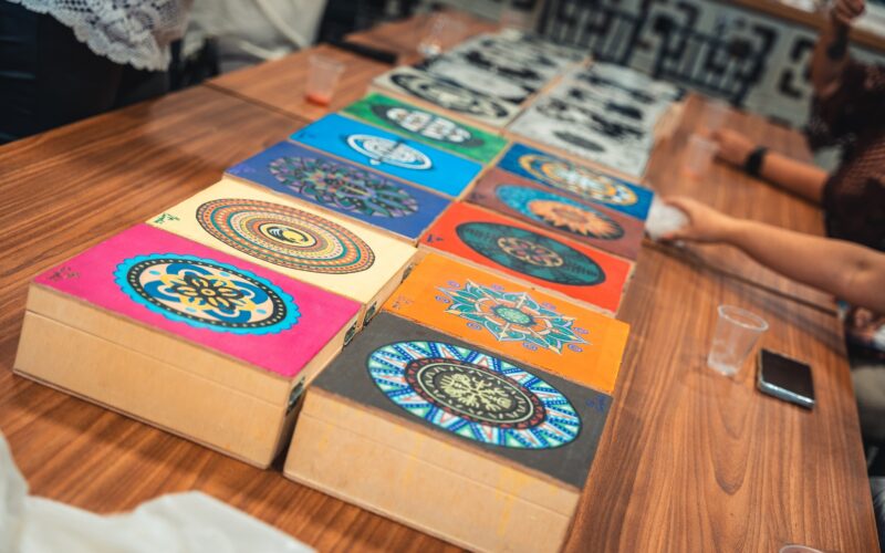 Grupo Mandala transforma gift corporativo em movimento cultural que integra arte, branding e diversidade no Nordeste