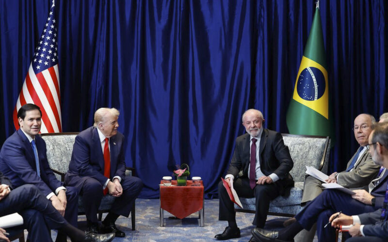 Lula faz ligação para Trump e discute temas econômicos e políticos, incluindo Venezuela