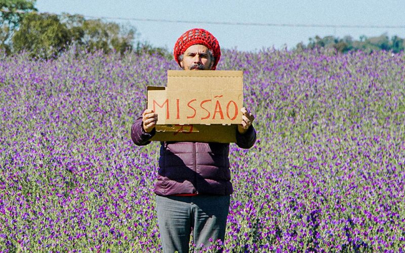 Exposições “Elcio Rossini e a Escuta do Objeto” e “Território em Contexto” são inauguradas pela MAC RS