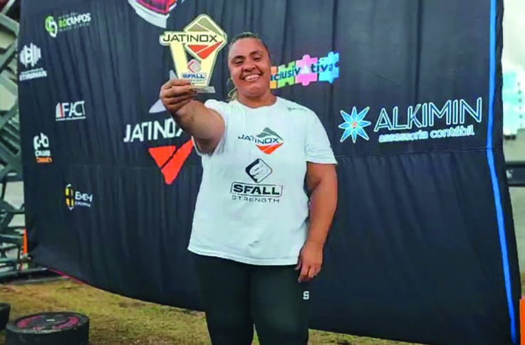 Profissional de Mogi das Cruzes busca participação em competição internacional de strongwoman