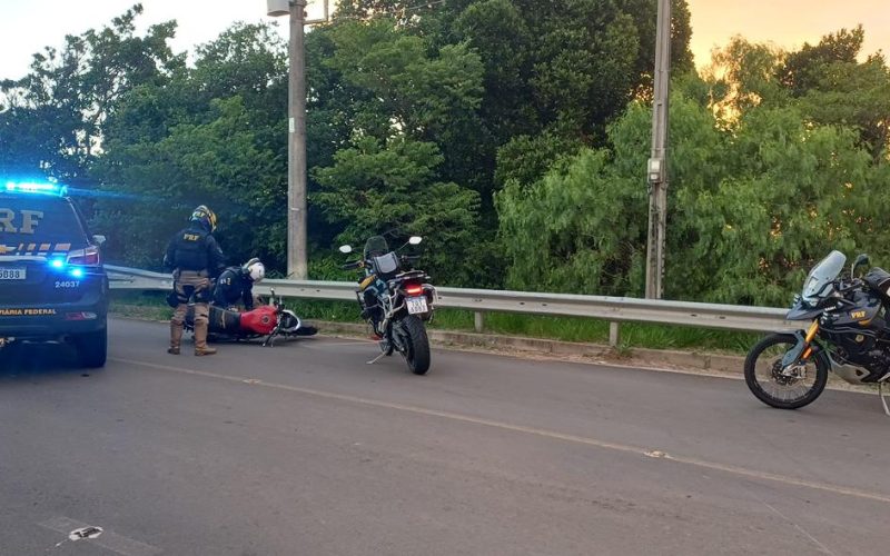 Adolescentes são detidos pela PRF por participarem de racha e manobras perigosas na FreeWay