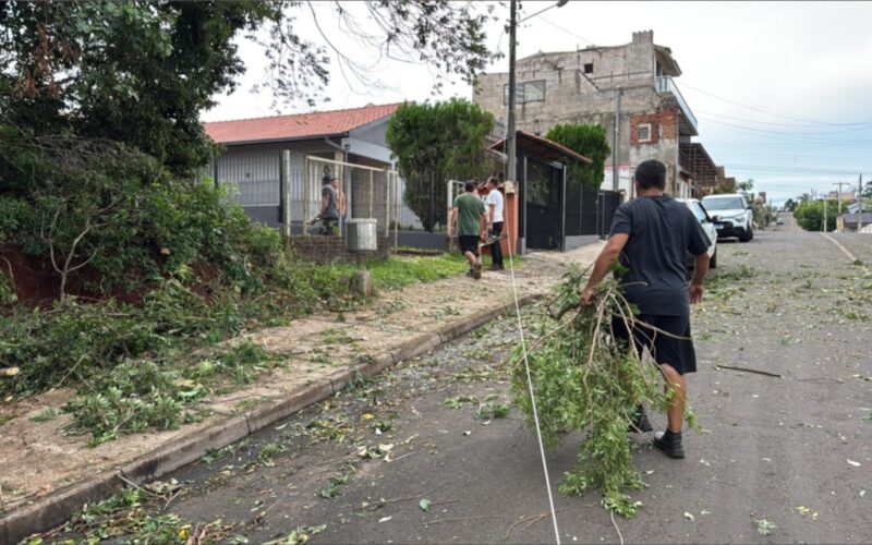 Dezenove municípios do RS sofrem danos após tempestades