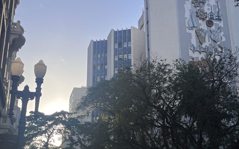 Clima estável e baixa umidade marcam o domingo (15) no Rio Grande do Sul