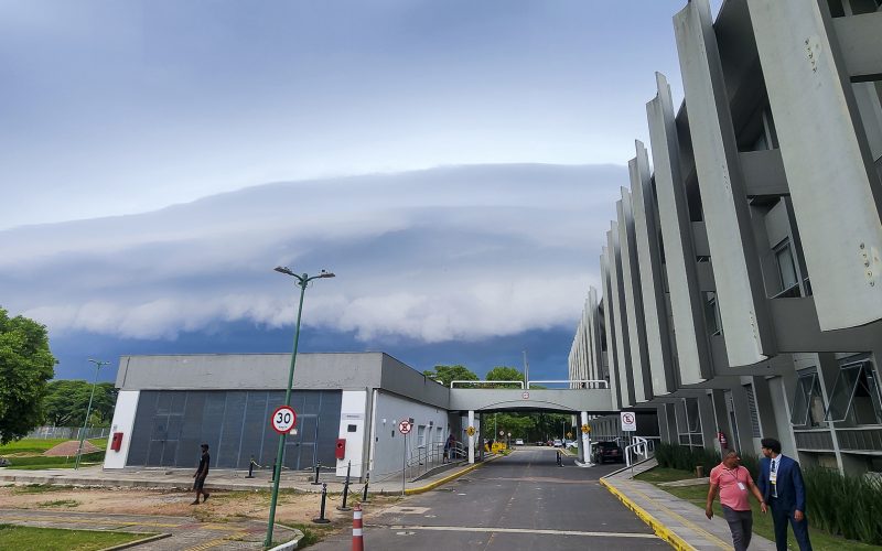 Alerta laranja para tempestade no Rio Grande do Sul a partir de sábado.
