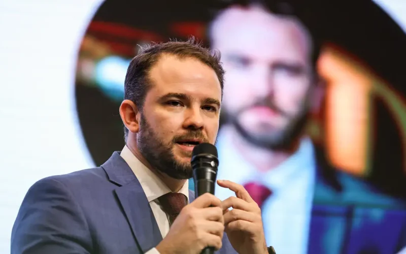 Lula escolhe Dario Durigan para assumir a Fazenda após saída de Haddad