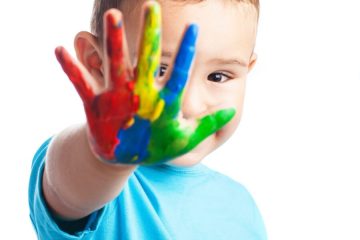 Dia Mundial do Autismo: Desmistificando a Informação e Destacando a Importância do Acompanhamento no Desenvolvimento Infantil