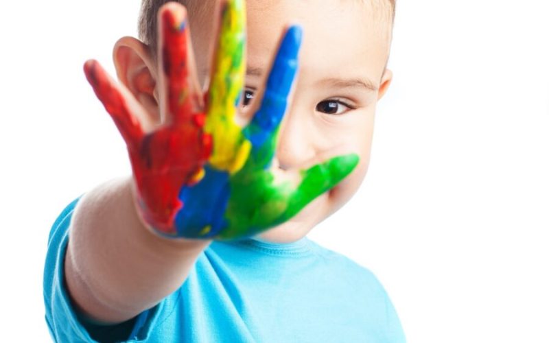 Dia Mundial do Autismo: Desmistificando a Informação e Destacando a Importância do Acompanhamento no Desenvolvimento Infantil
