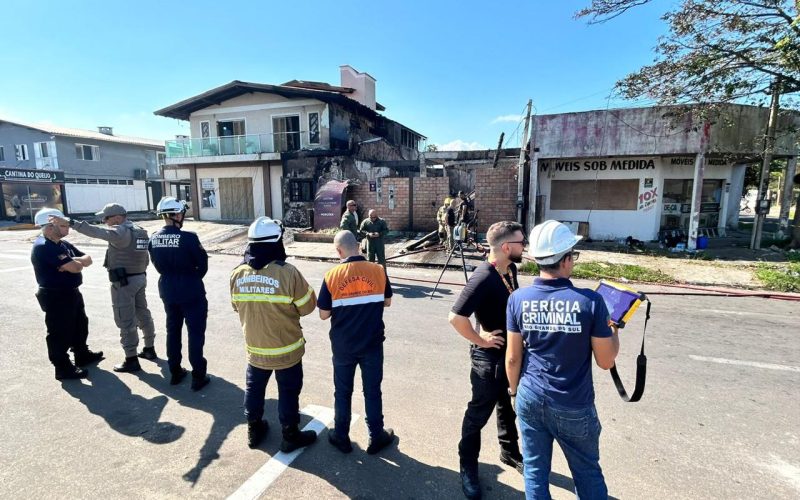 Perícia em corpos de vítimas de acidente aéreo é realizada na capital gaúcha