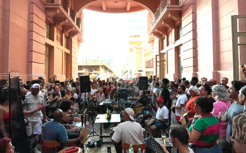 CCMQ lança chamada para vozes individuais no “Samba do Quintana