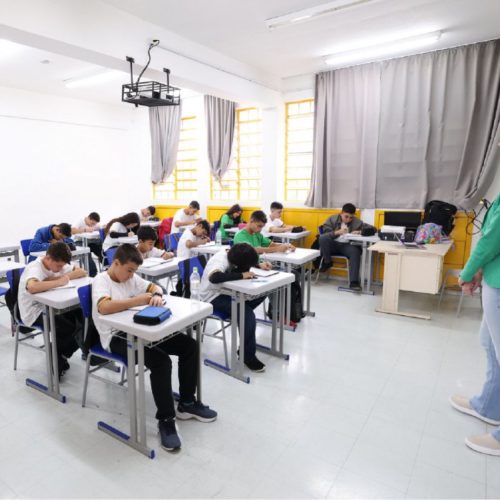 Homologação do concurso de professores é confirmada; convocações previstas para o segundo semestre