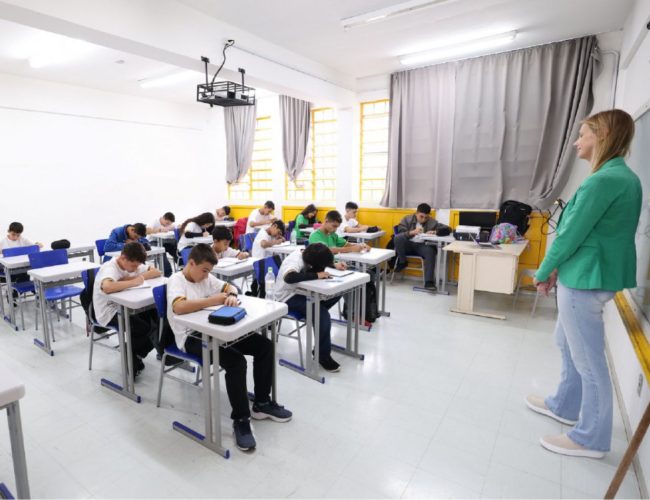Homologação do concurso de professores é confirmada; convocações previstas para o segundo semestre