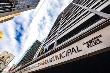 Prefeitura de Porto Alegre muda horário de funcionamento devido à partida da seleção brasileira na segunda-feira