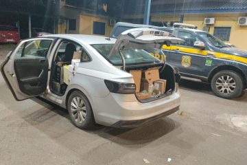 Cargas de perfumes e bebidas com valor estimado em R$ 1 milhão são interceptadas pela PRF em Rosário do Sul
