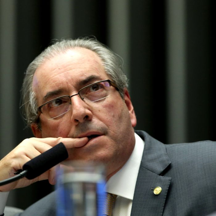 Flávio Dino ordena congelamento de R$ 6 milhões de Eduardo Cunha em apuração de desvio de emendas