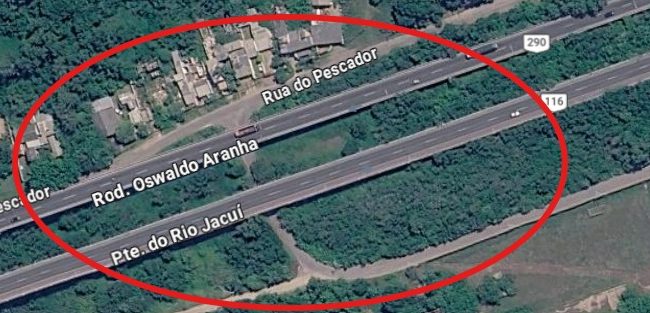 Alagamento fecha acessos sob a ponte do Rio Jacuí, em Porto Alegre